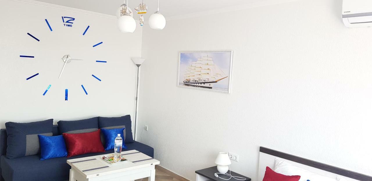 7 Days Apartments Апартаменты В Затоке 자토카 외부 사진